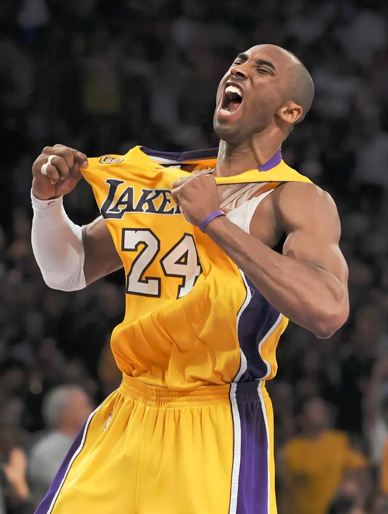 风云突变上海申花窗口期绝杀压哨，NBA常规赛版图或变，话题不断，轮换策略成焦点