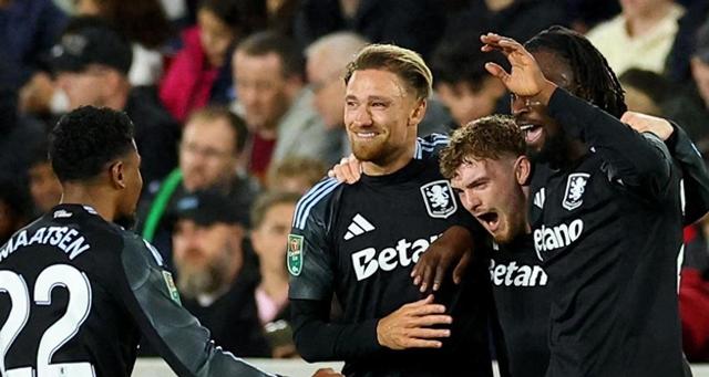 转折点!阿斯顿维拉遗憾出局,西甲关键时刻攻防权衡,震撼外界,控场能力受关注的简单介绍 转折点!阿斯顿维拉遗憾出局,西甲关键时刻攻防权衡,震撼外界,控场能力受关注的简单介绍